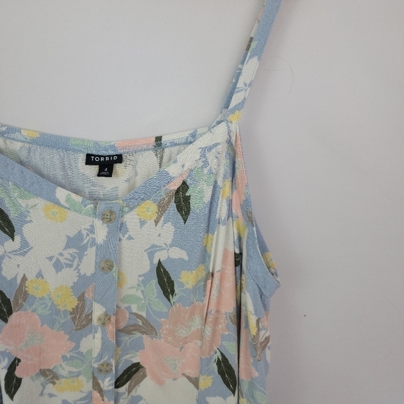 Torrid Size 4 Top - Picture 3 of 7
